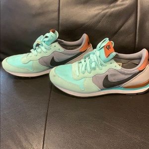 Nike Turquoise Sneakers